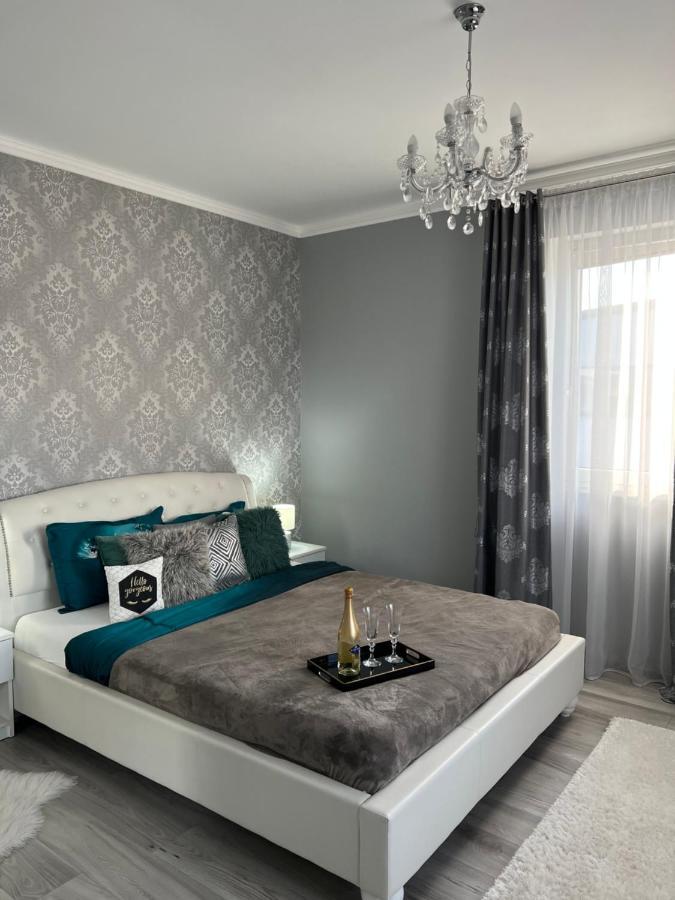 Luxurious Accommodation Floreşti Exteriér fotografie